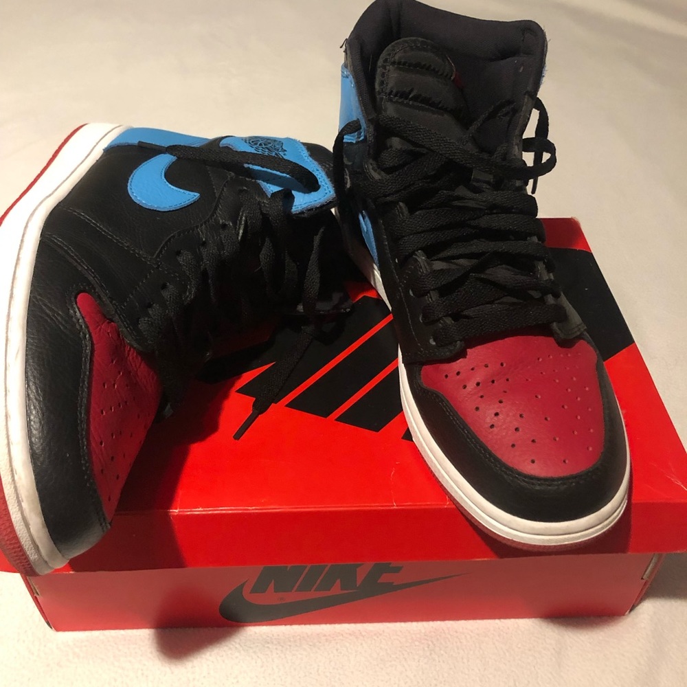 Air Jordan 1 UNC woman
